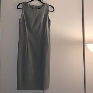 R&K Originals sleeveless midi dress size 8.